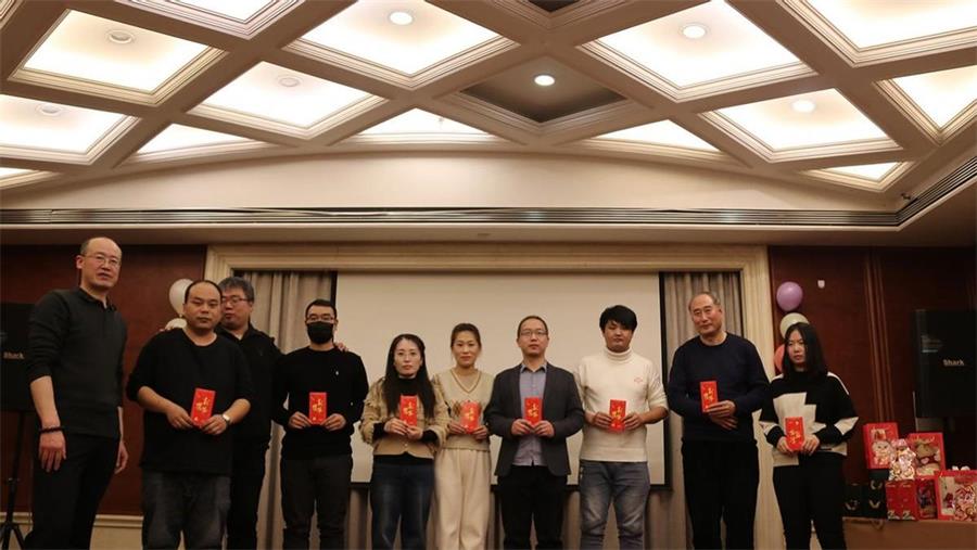 勇毅進(jìn)取，順風(fēng)飛揚 | 2023年 藍(lán)鵬測控年會  一路相隨獎